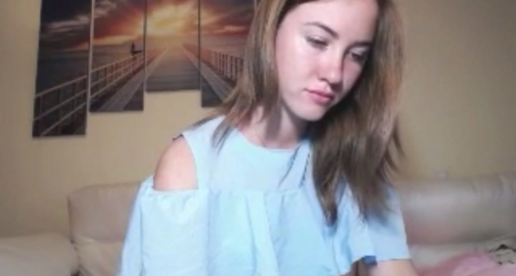 Ellie_18_ video thumbnail