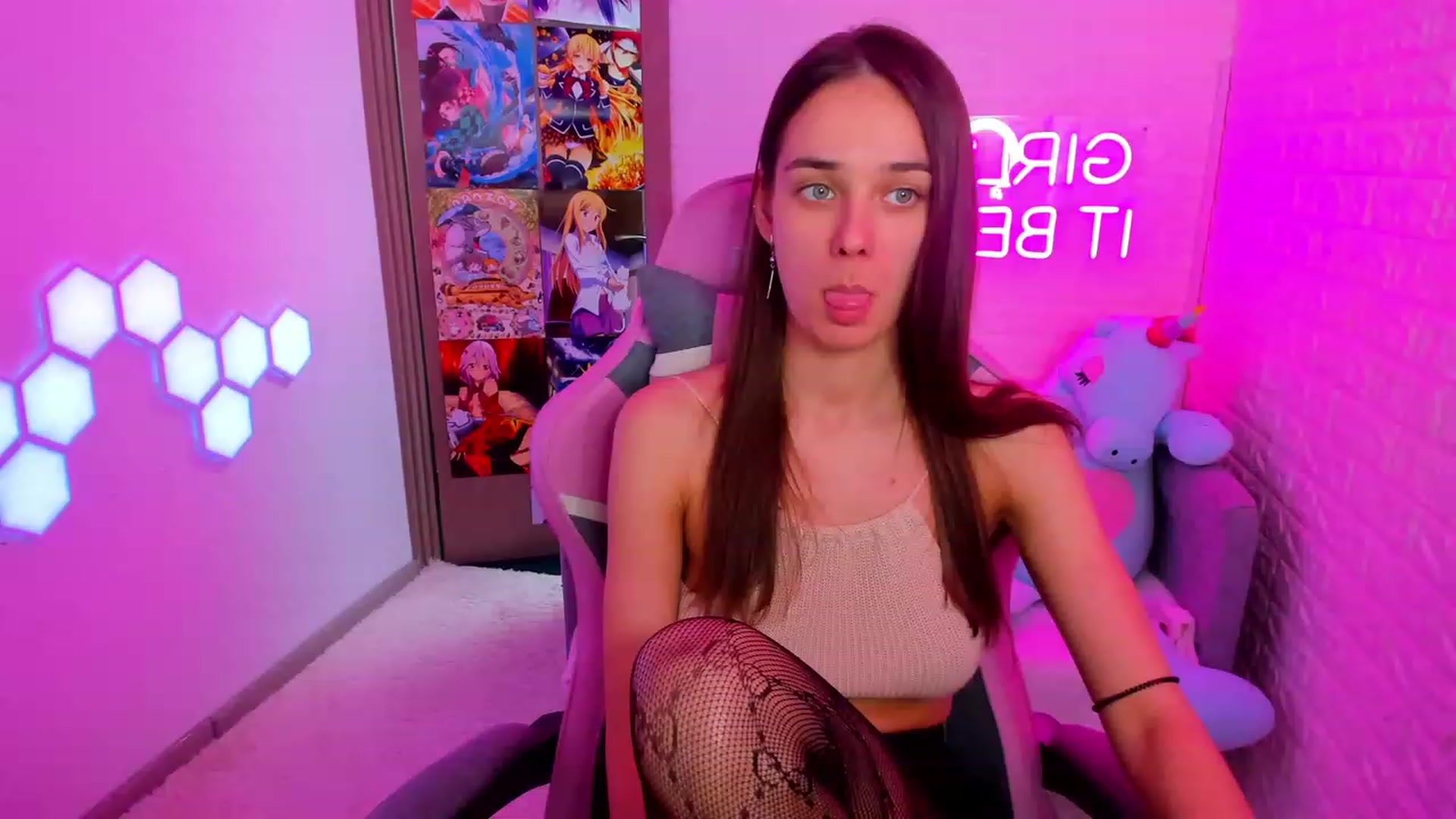AprilWong video thumbnail