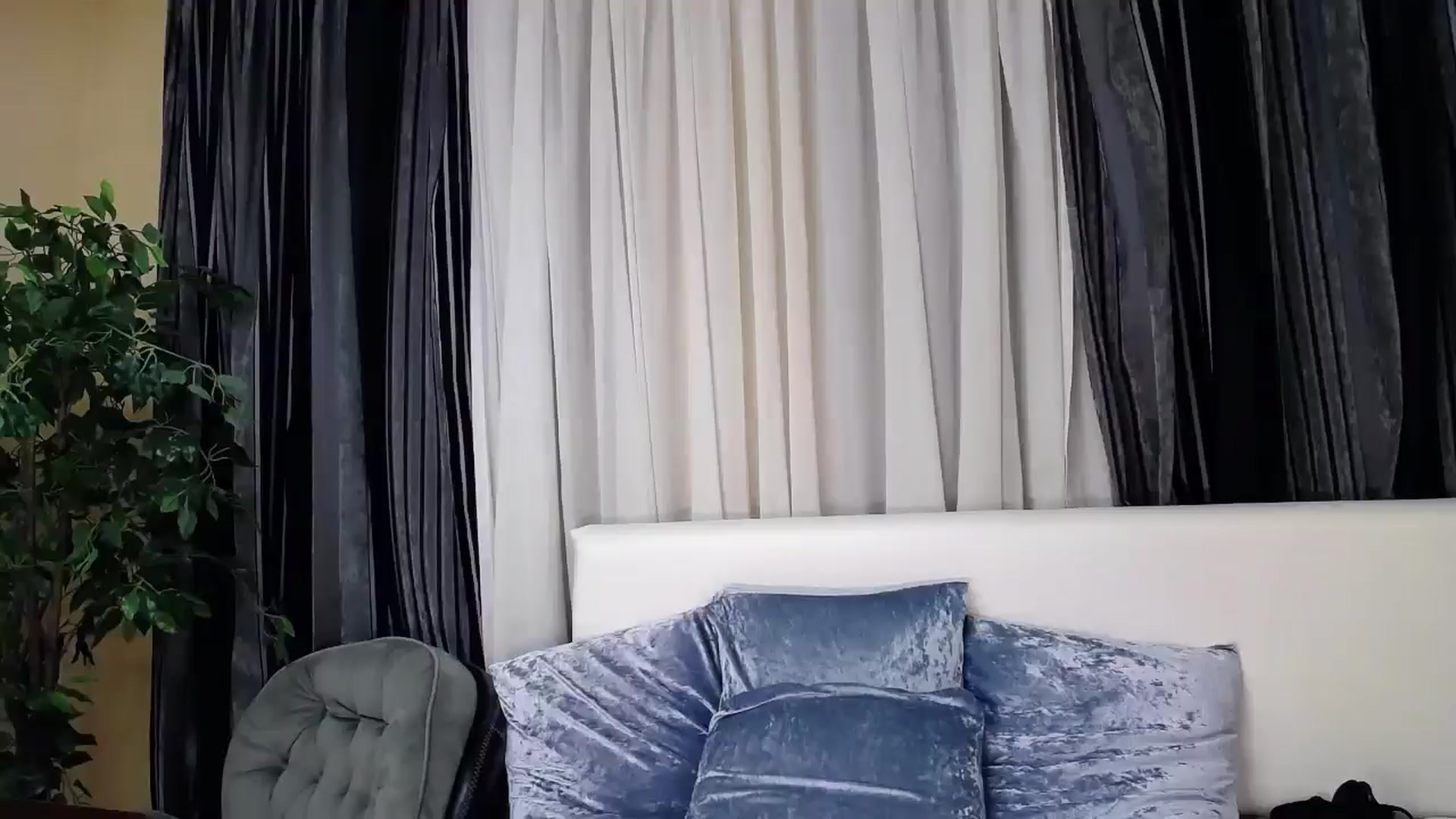 Floured video thumbnail