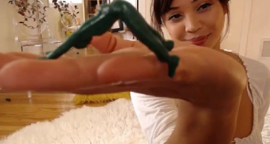 KissingHigh video thumbnail