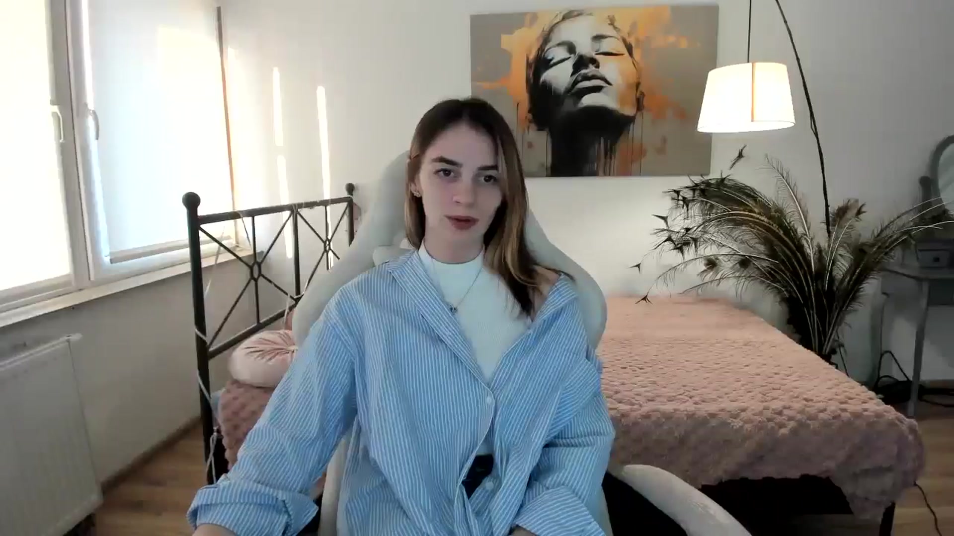 MileyBee video thumbnail