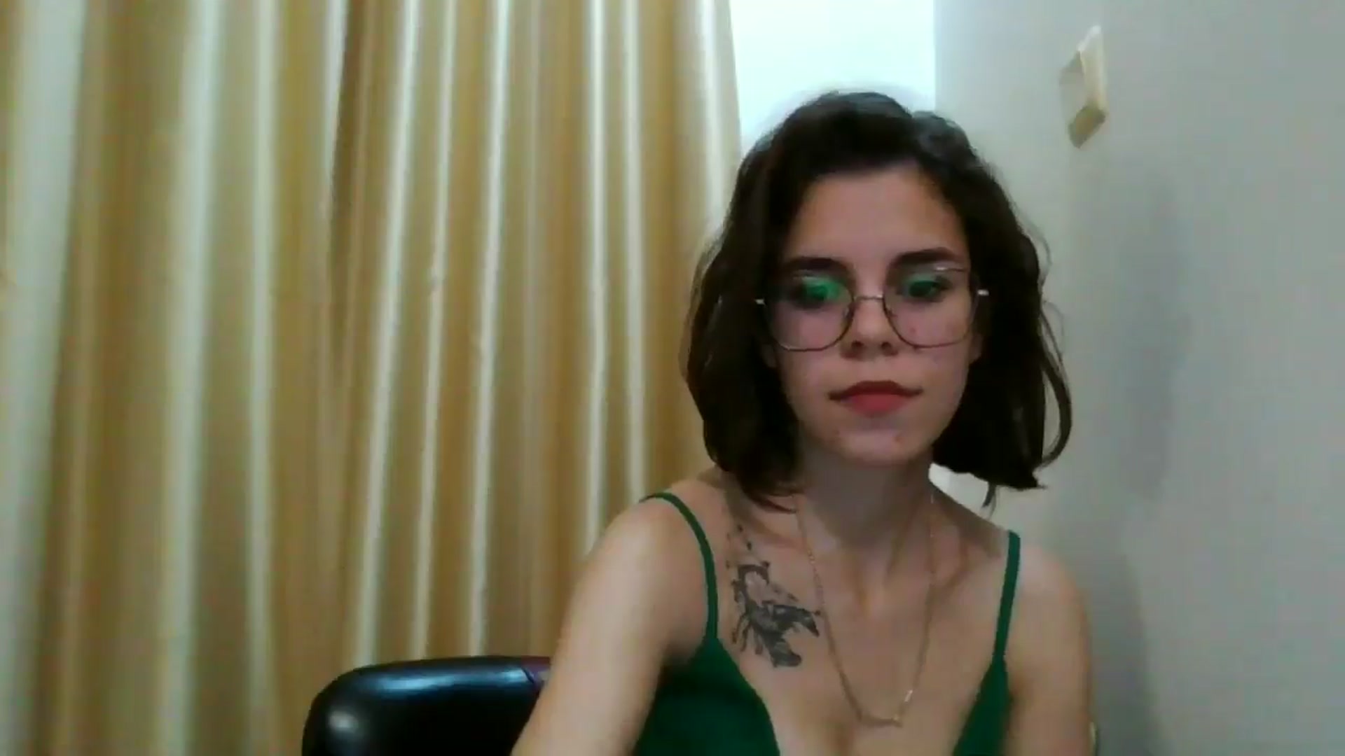 EmilyWills video thumbnail