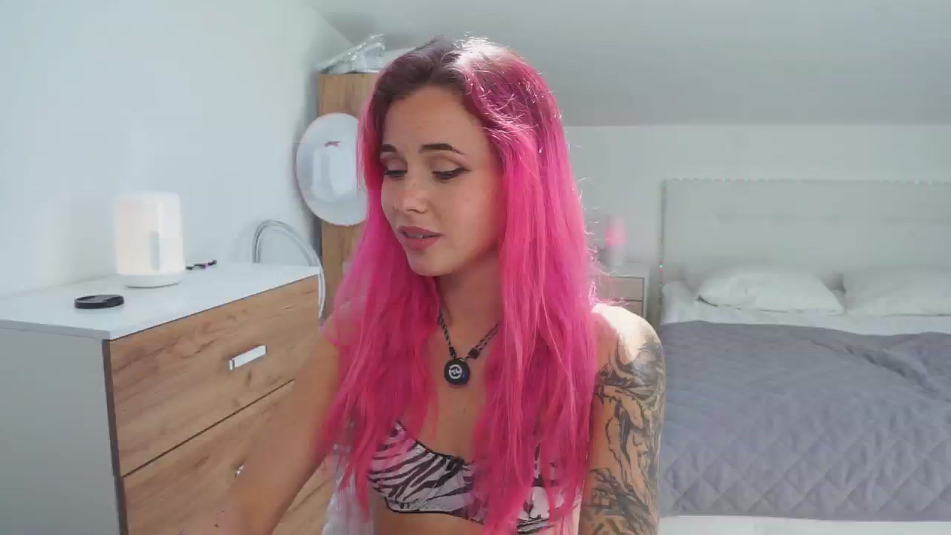 Sarah_Pink video thumbnail