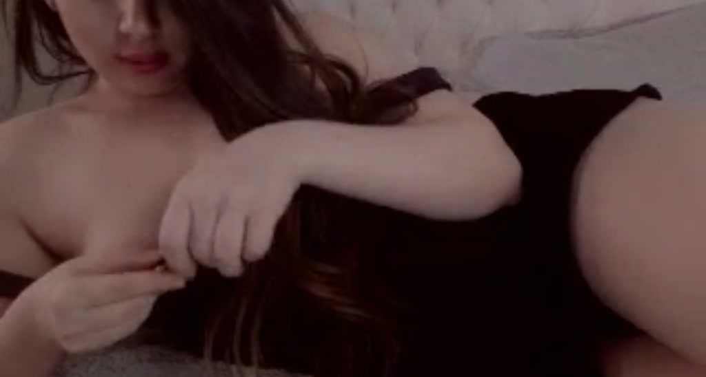 BrattyBelle video thumbnail