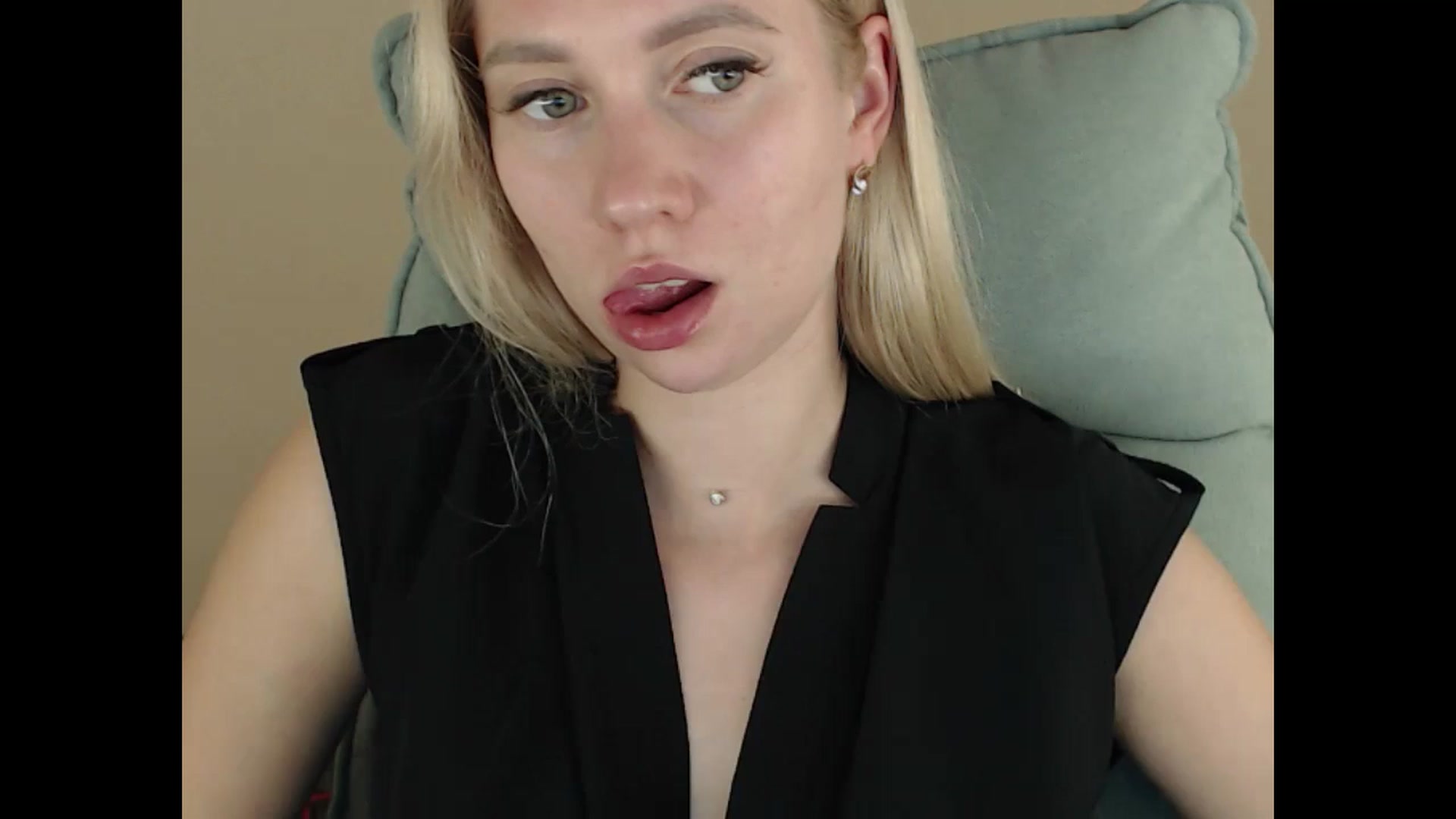 Miss_Sylvia video thumbnail