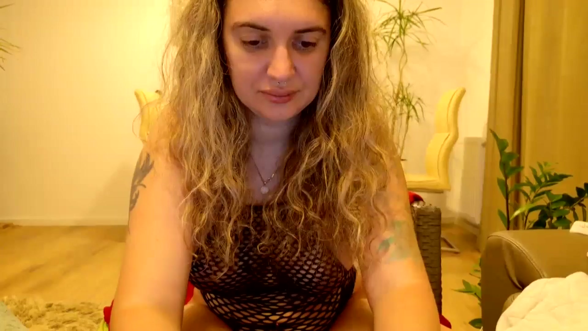 MissDivinna video thumbnail