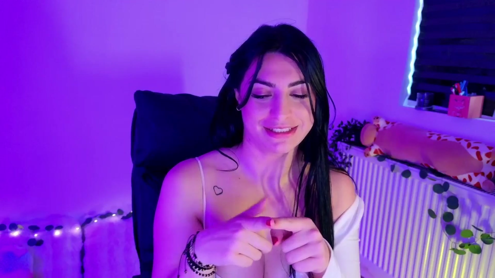 Amystique video thumbnail