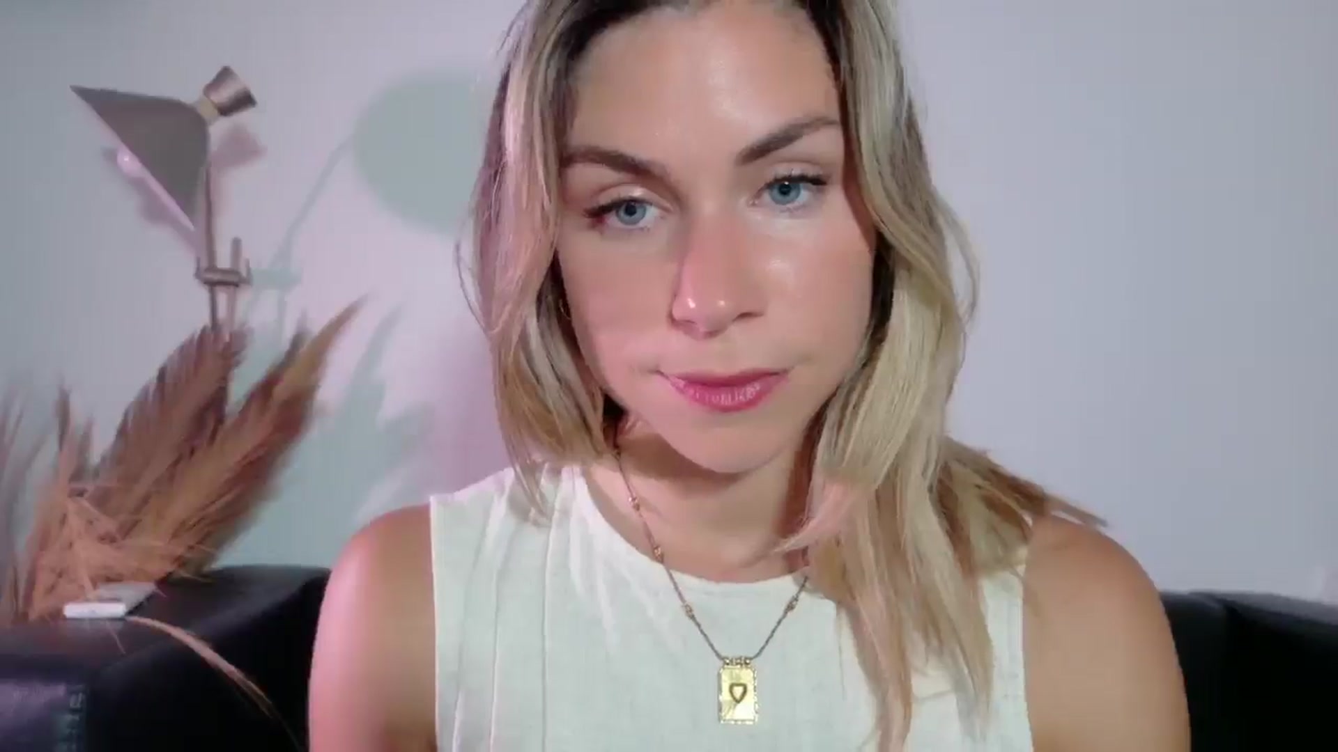 Alicewonder1 video thumbnail