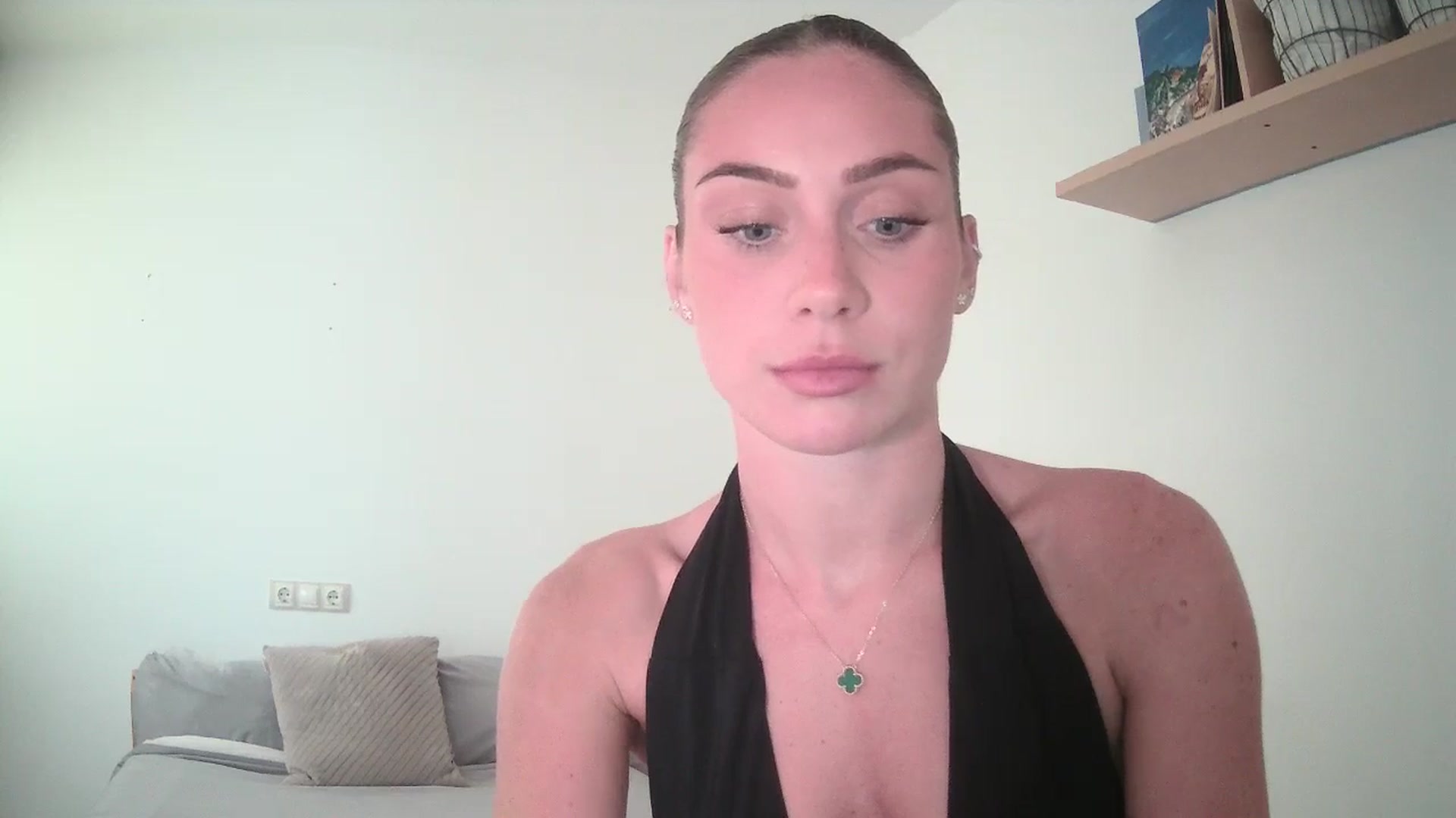 English_Lola video thumbnail