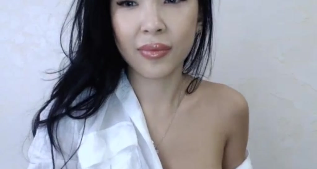 MissssMia video thumbnail