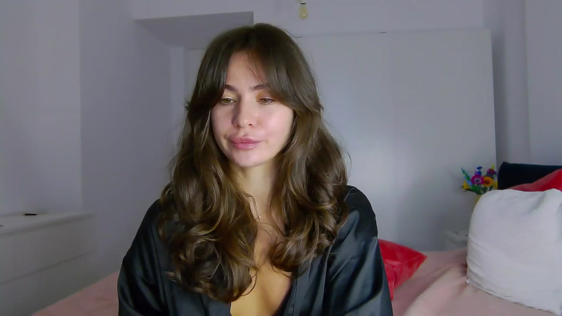NaiaaBee video thumbnail