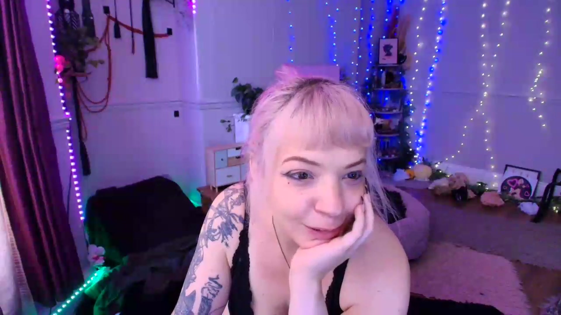 LunaWolfie video thumbnail
