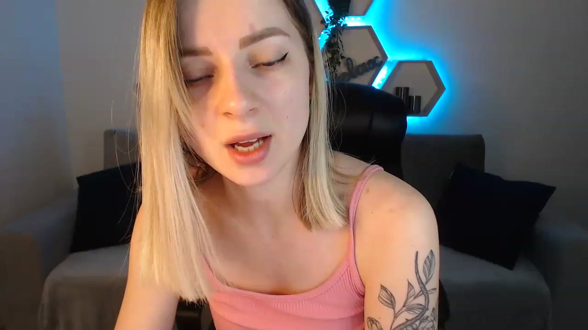 NanaFox video thumbnail