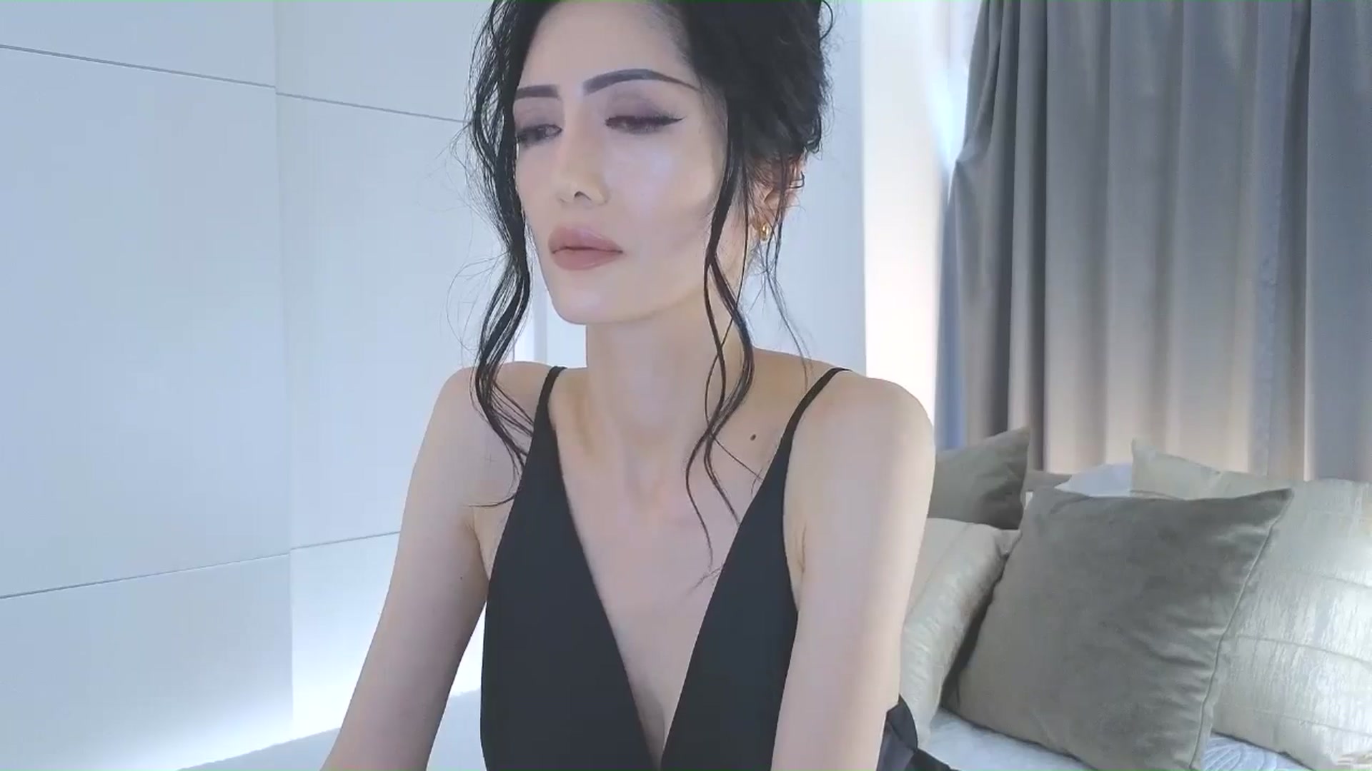 Eleah video thumbnail