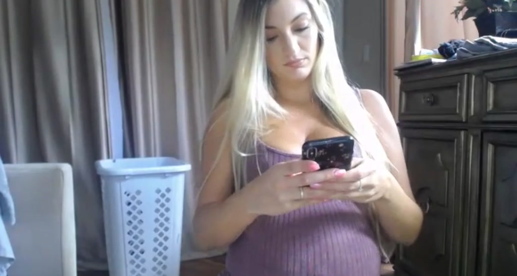 Skye_Evans_ video thumbnail