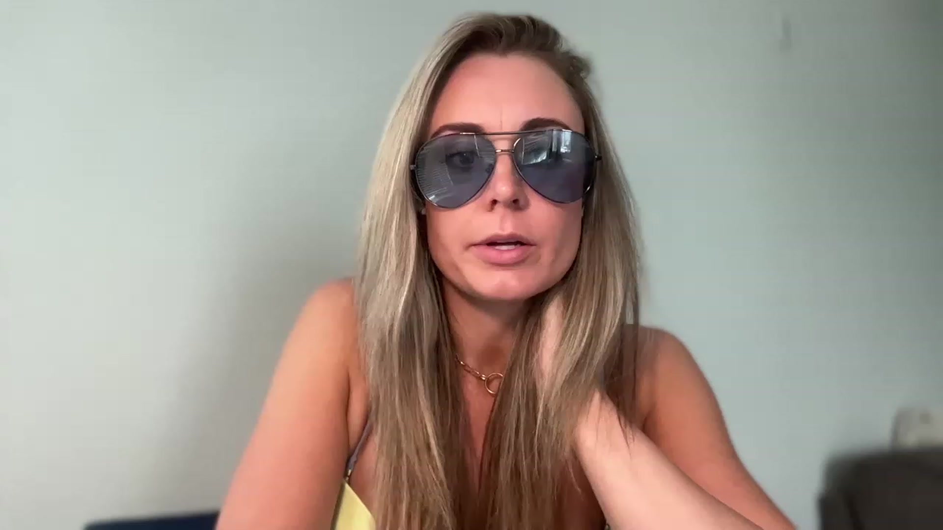 laalalalaa video thumbnail