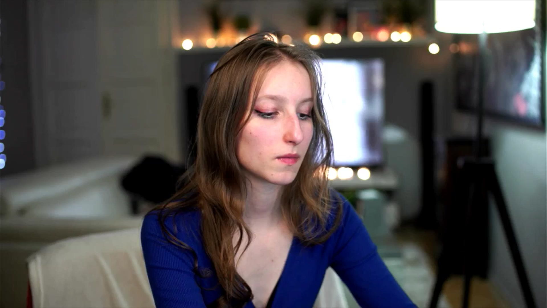 Kira9 video thumbnail