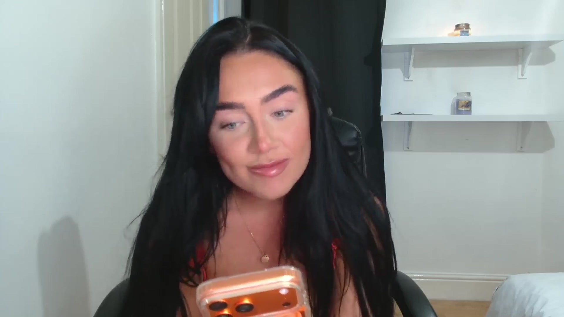 ElleBloom video thumbnail