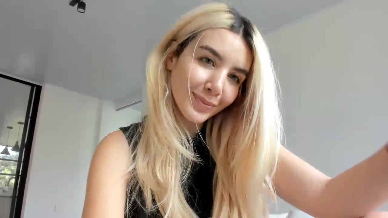LauraVega video thumbnail