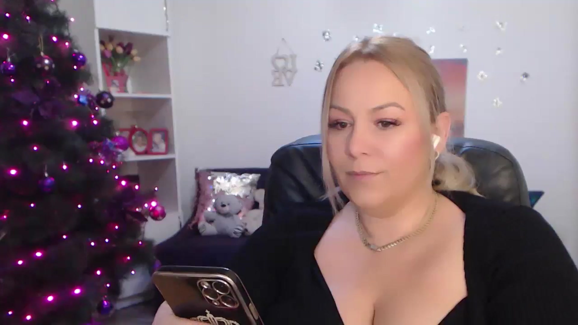 A_baby_Boo video thumbnail