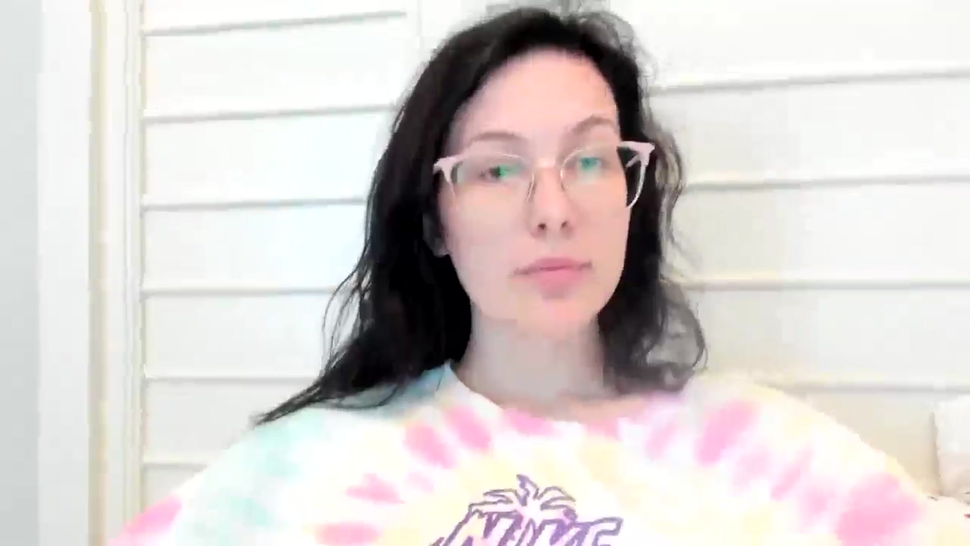luvbugv video thumbnail