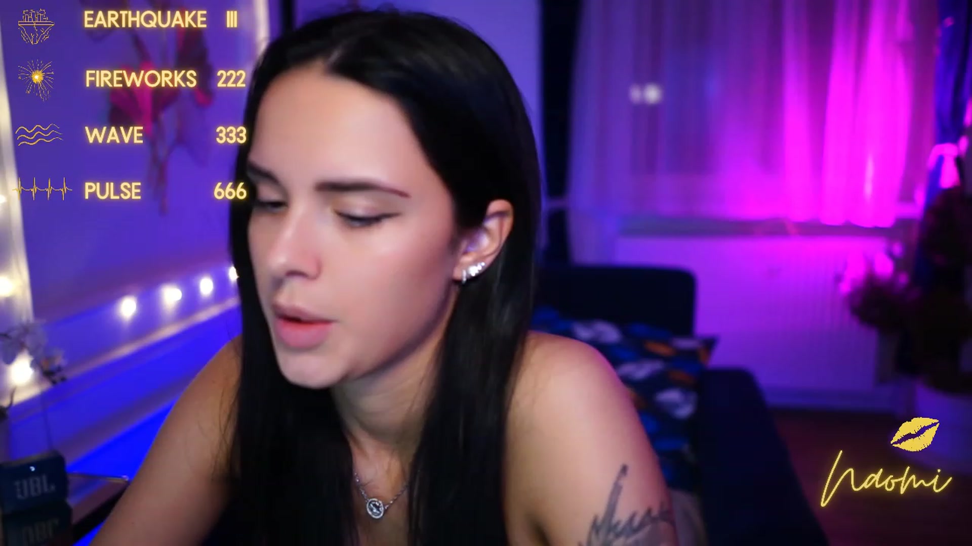 cinnabellee video thumbnail