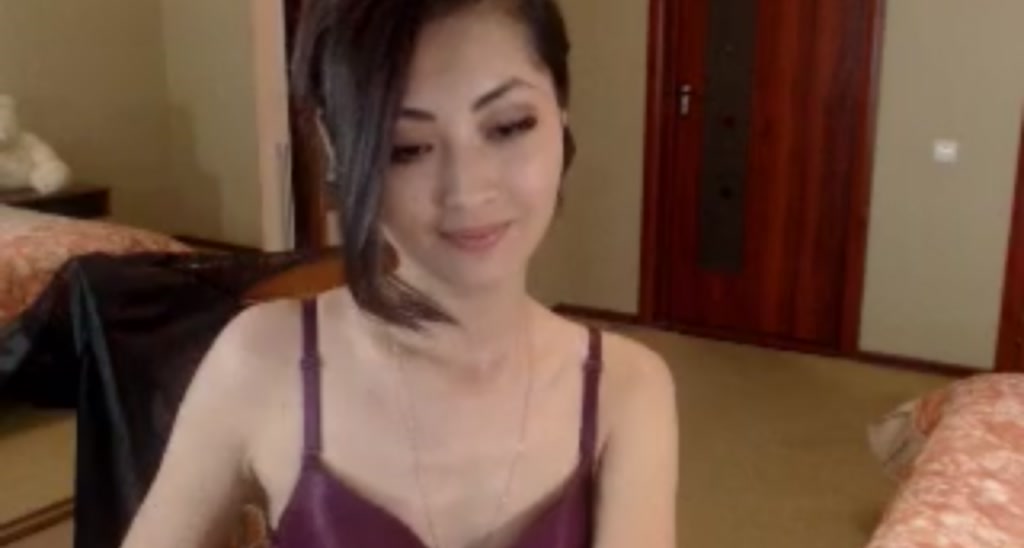 EvelynJade video thumbnail
