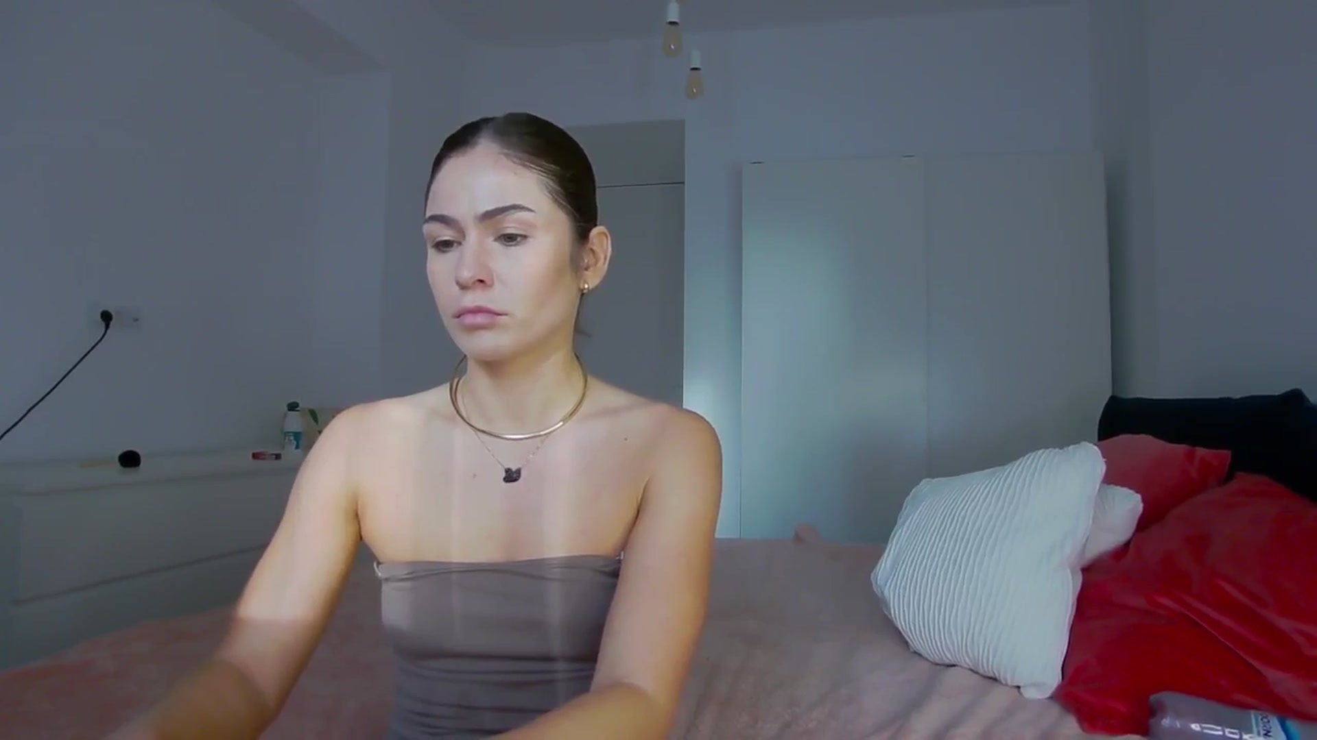 NaiaaBee video thumbnail