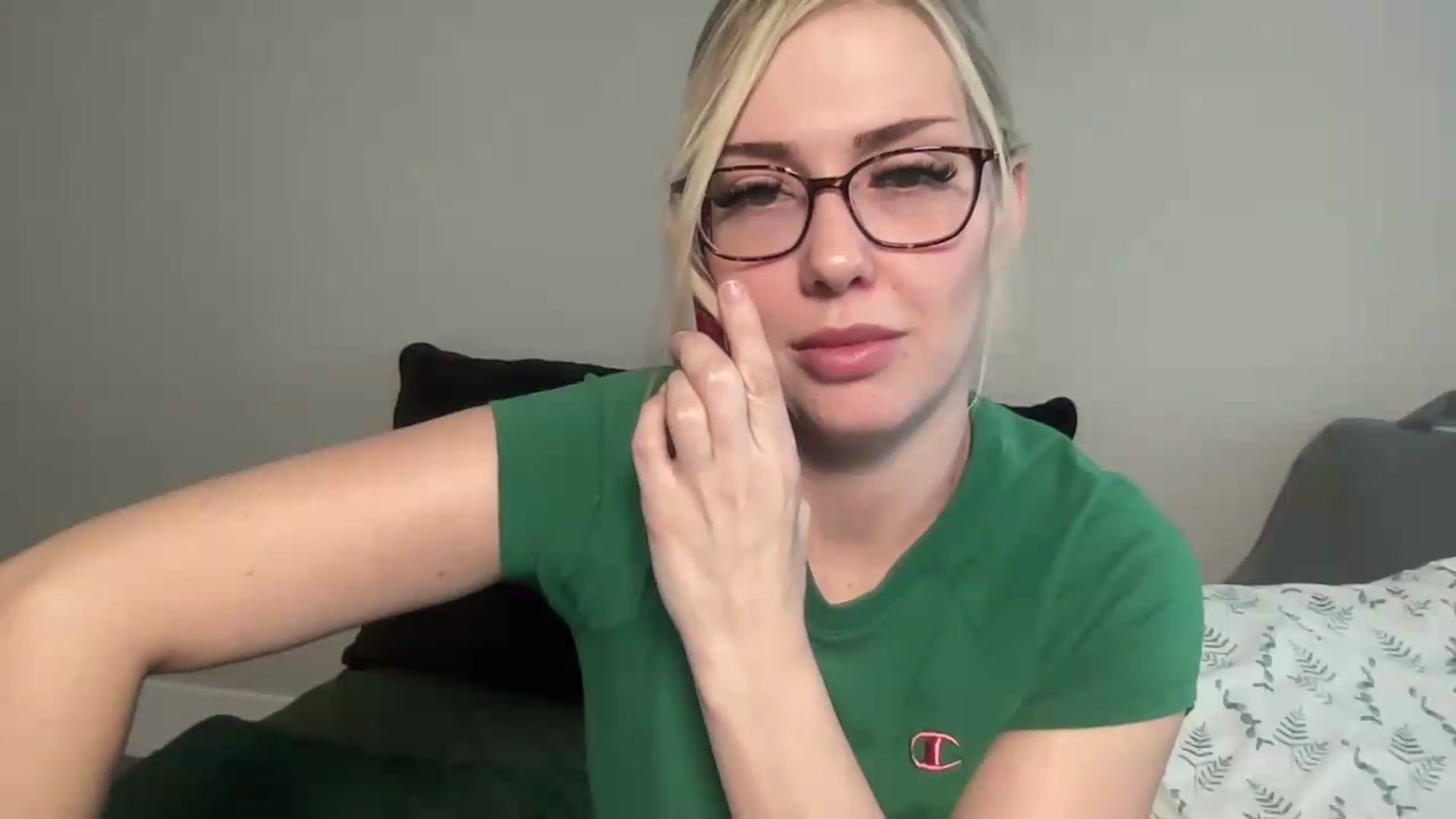 AshleyMarina video thumbnail