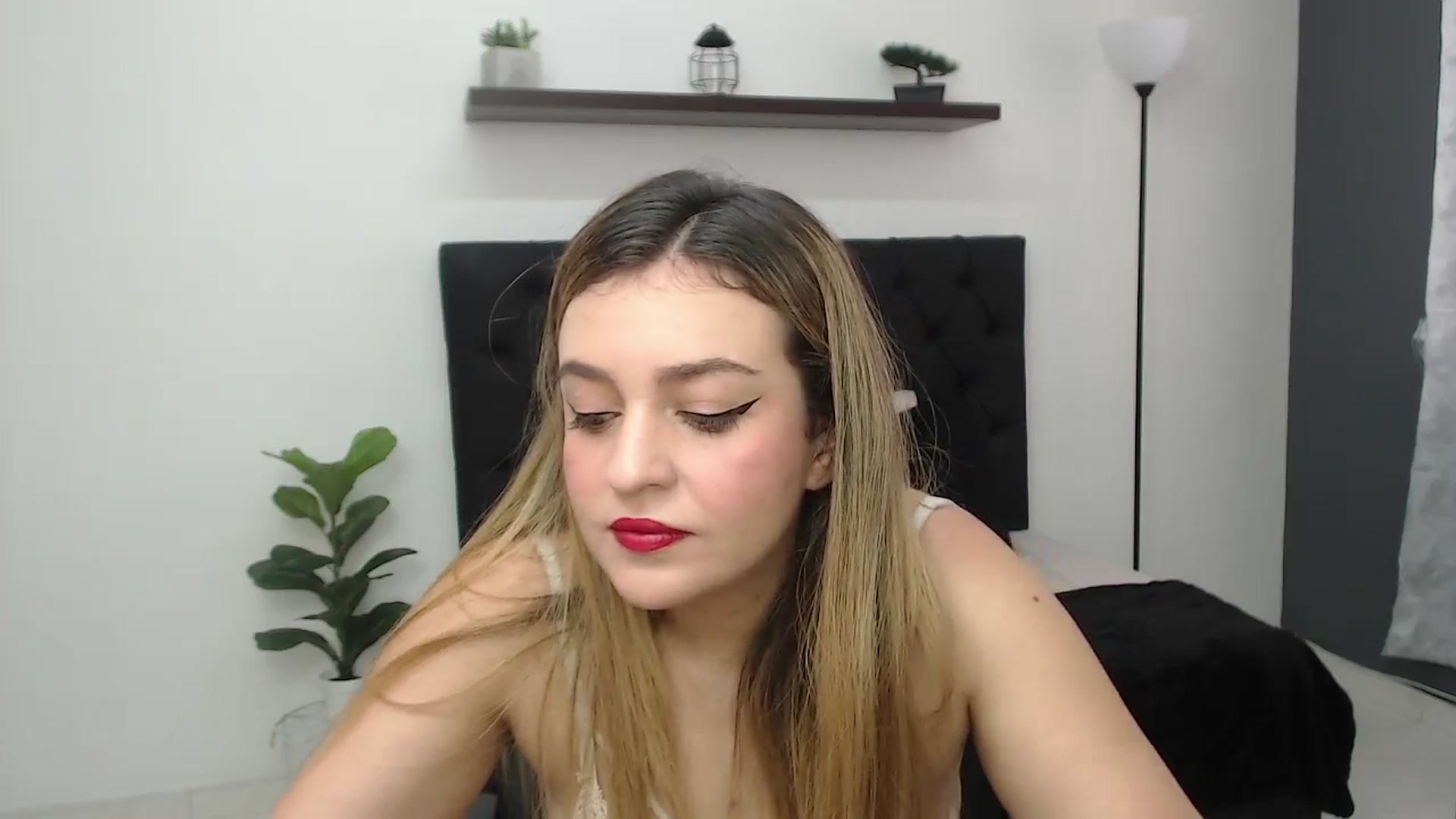 CamilleDucan video thumbnail