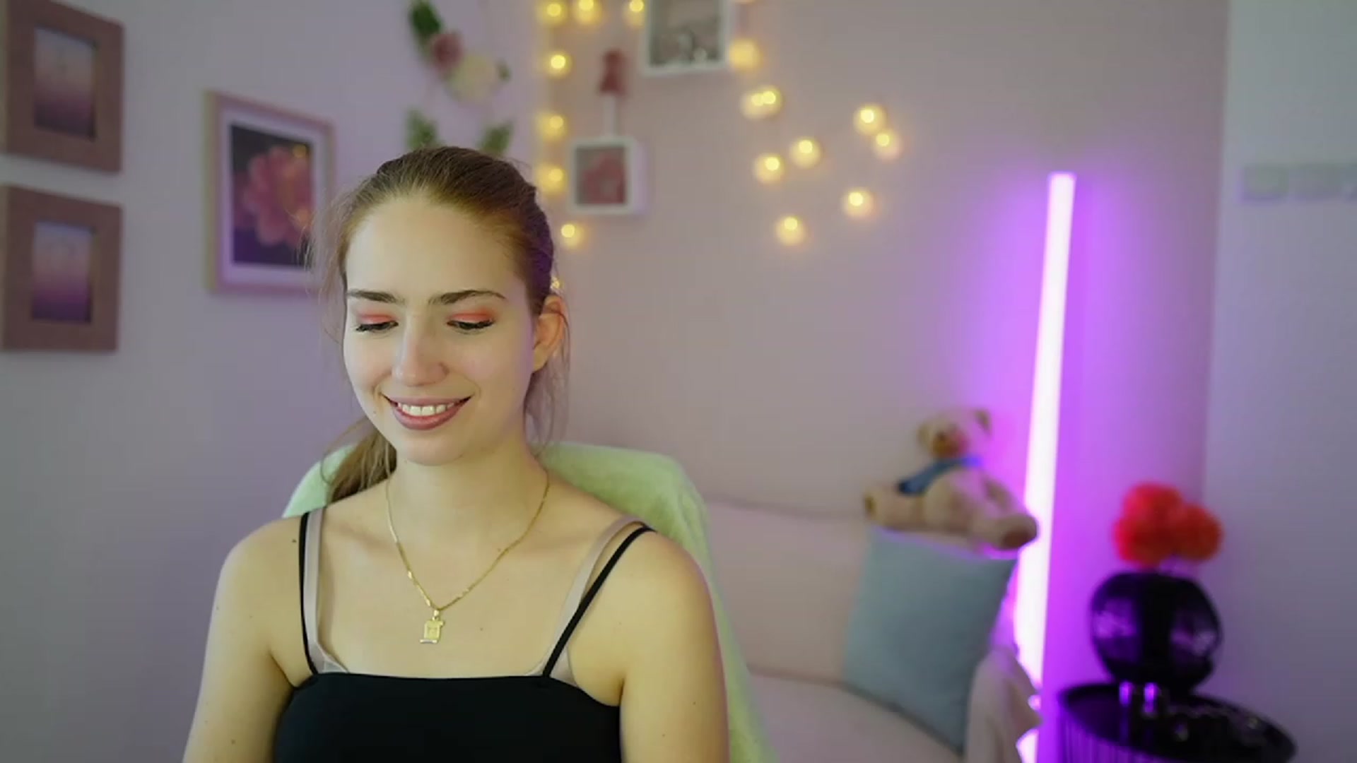 Naomi_Woods18 video thumbnail