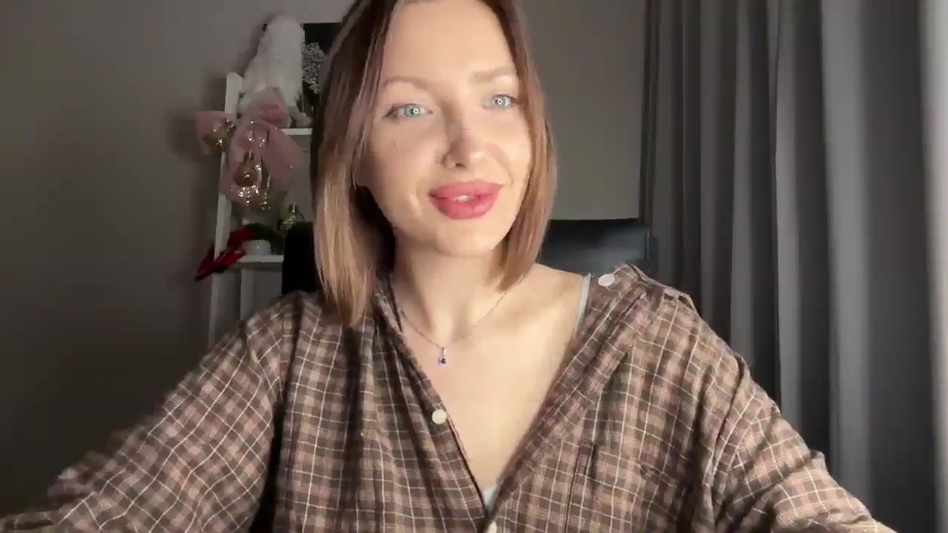 Di_Pearl video thumbnail