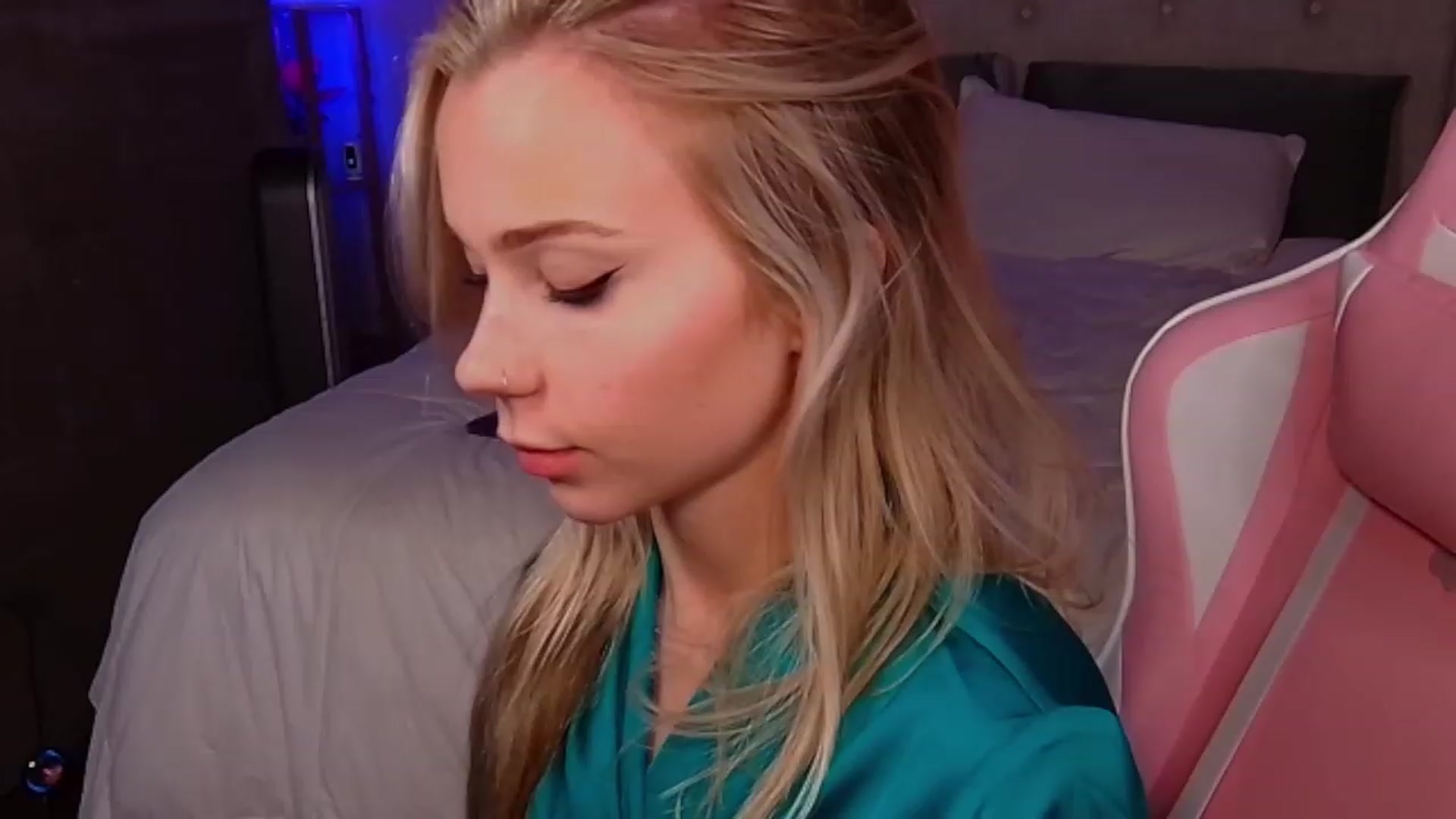 snowkittyyyy video thumbnail