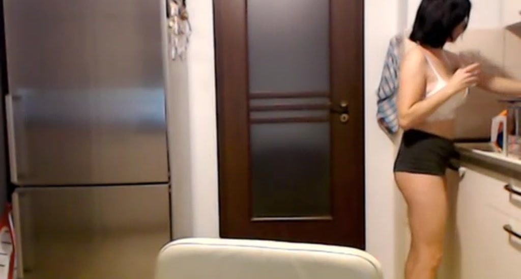 Ami_White video thumbnail