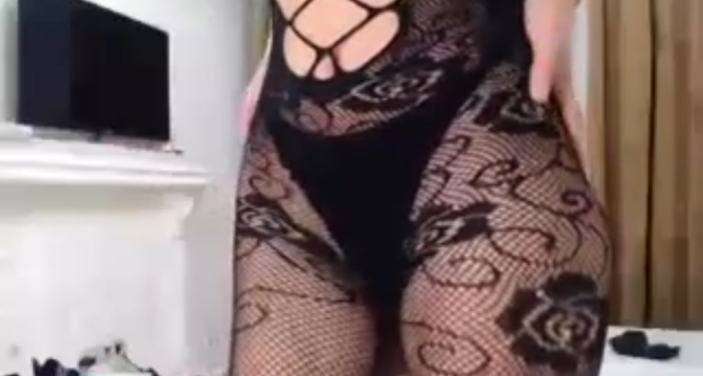AnjaDee video thumbnail