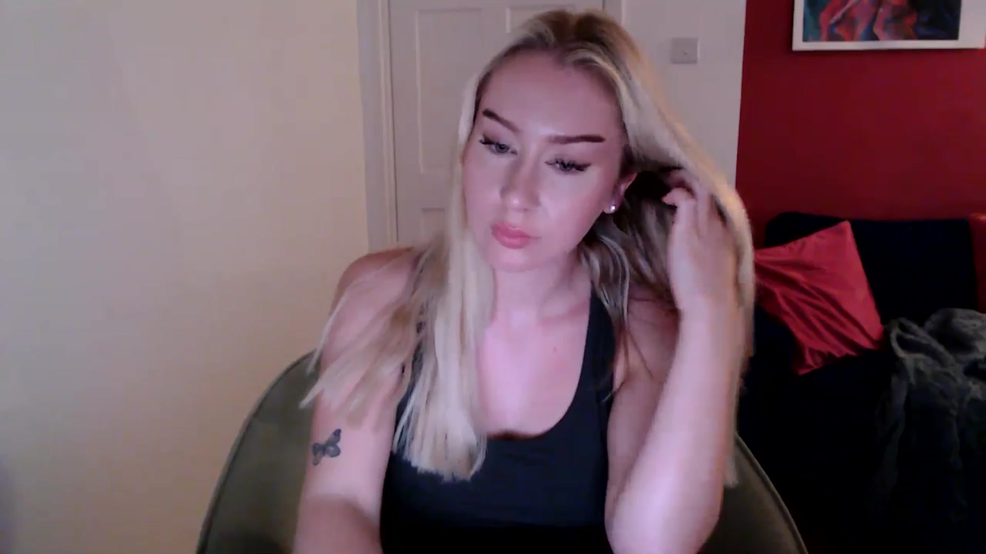 PetiteAvax video thumbnail