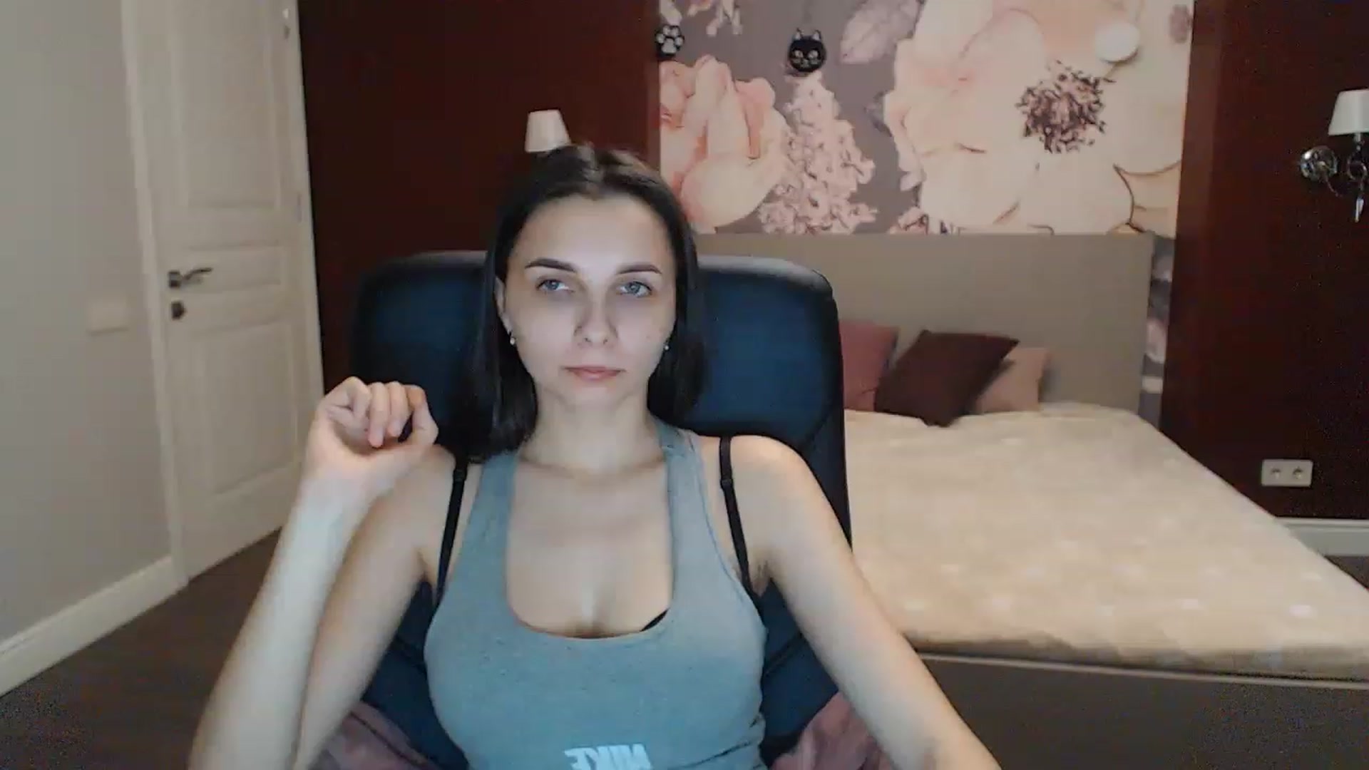 Karina_Mils video thumbnail