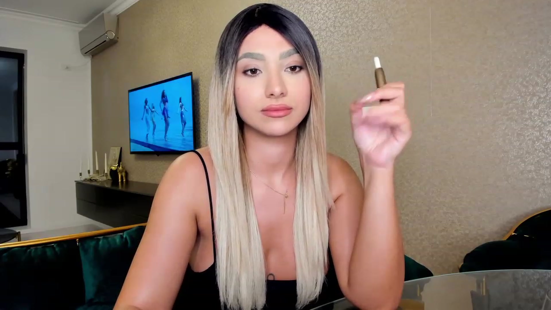 HONEY_A video thumbnail