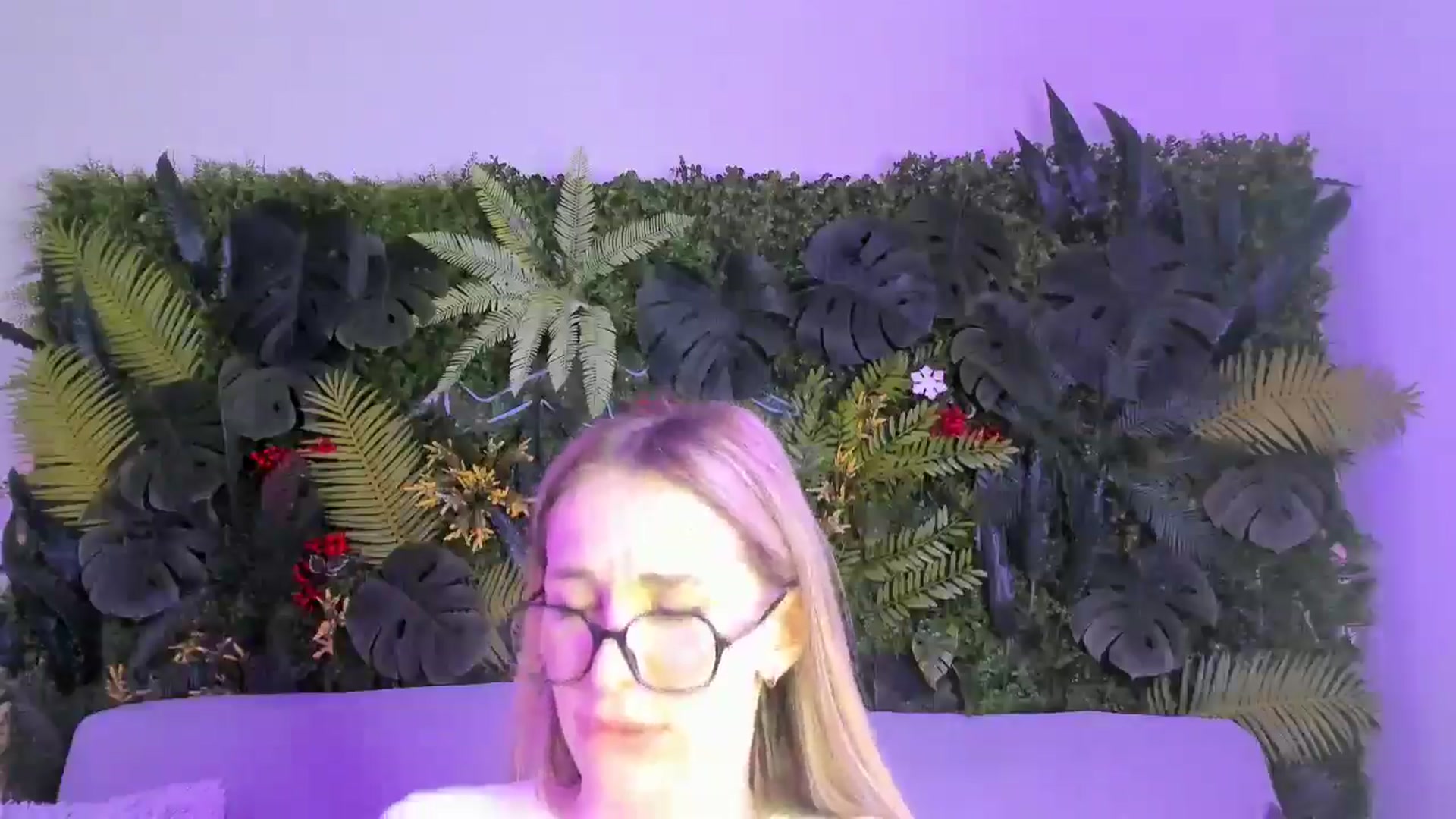 Horny_Blond video thumbnail