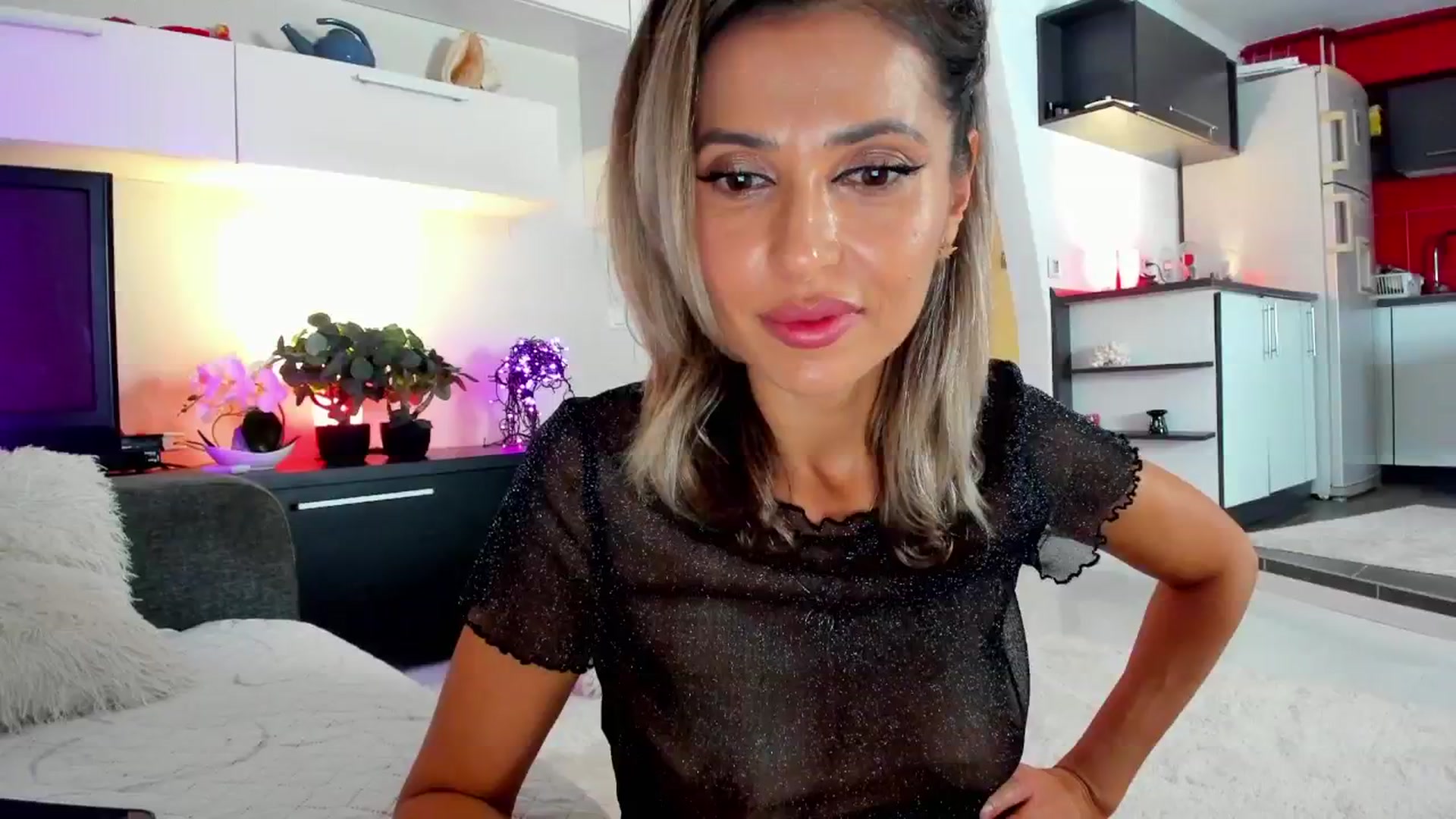 SmileyTinaa video thumbnail