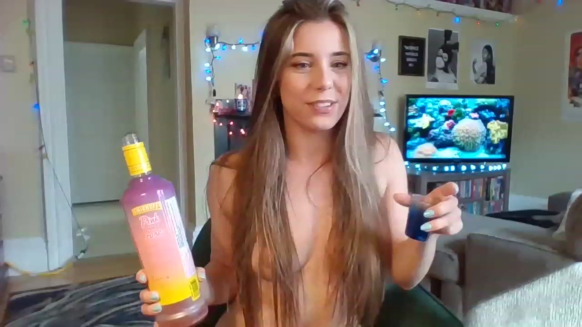 EllyBunnie video thumbnail
