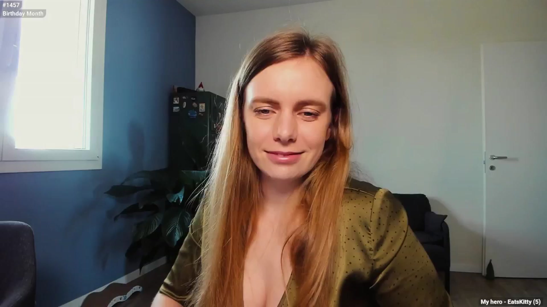 Personage video thumbnail