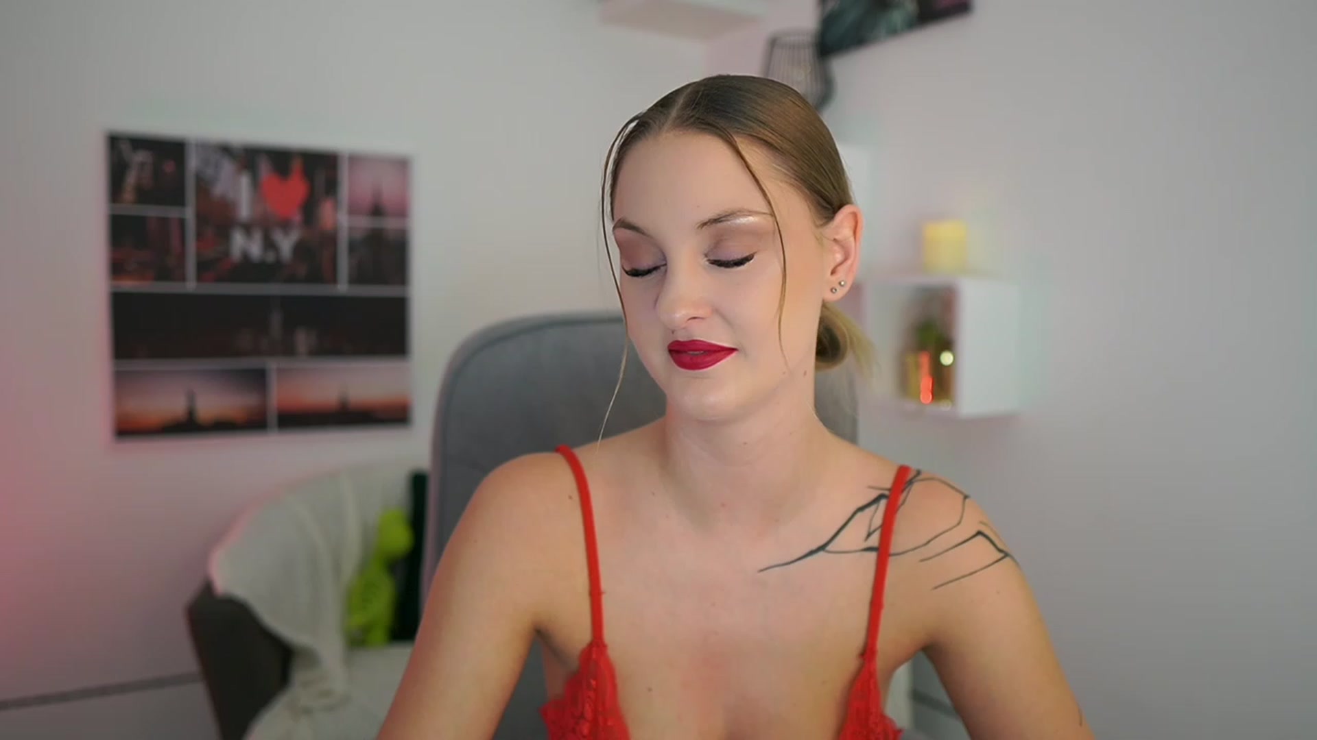 NatalliaStarr video thumbnail