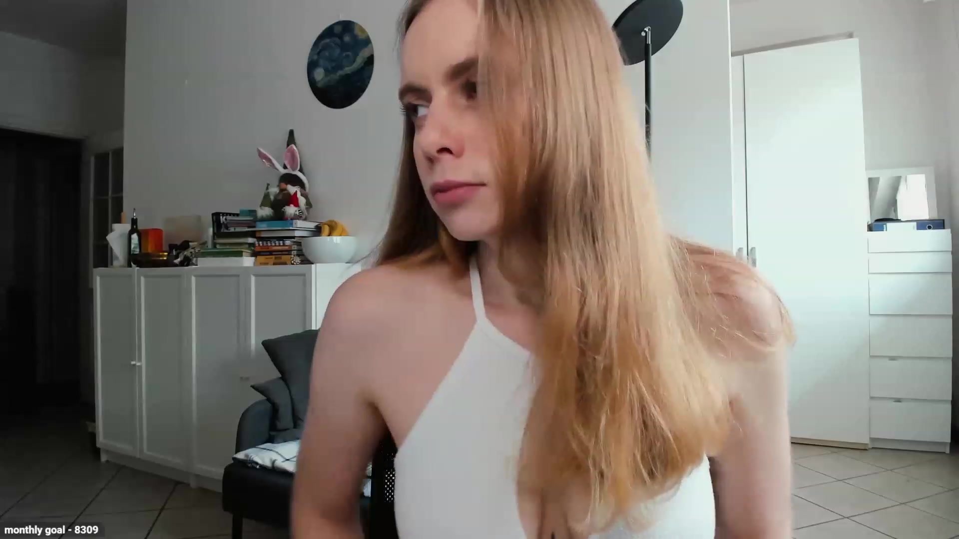 Personage video thumbnail