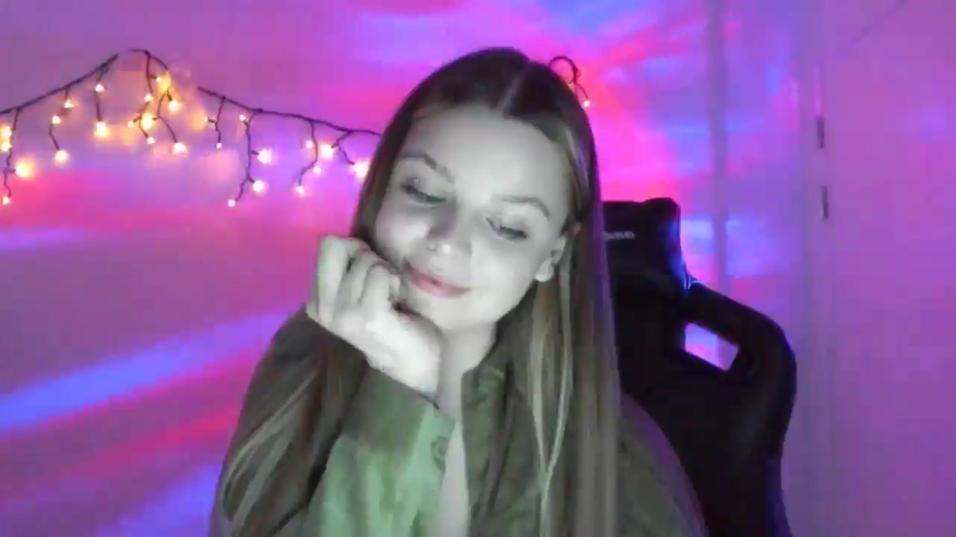 Annaneon video thumbnail