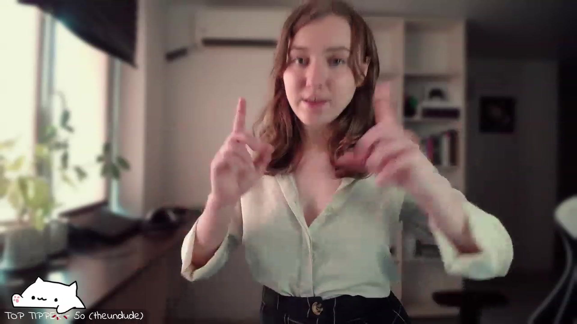 Meowlexx video thumbnail