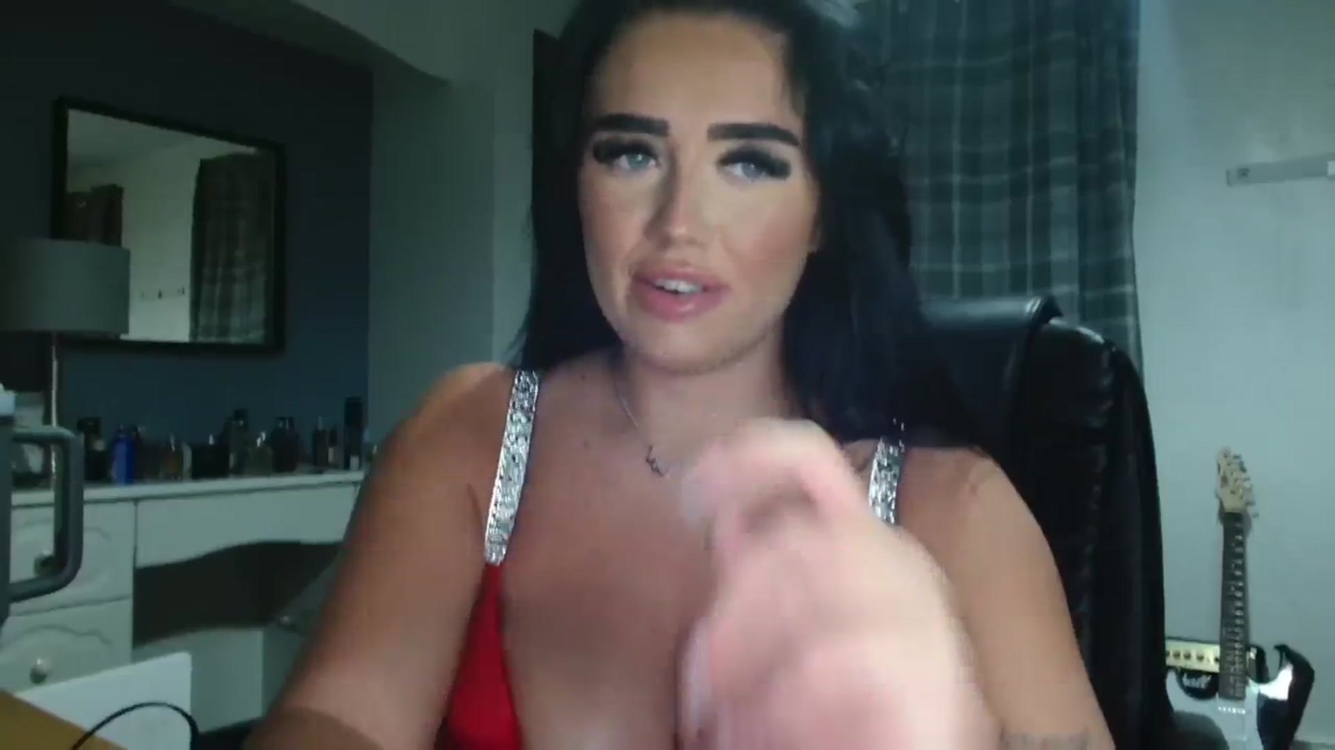 ElleBloom video thumbnail