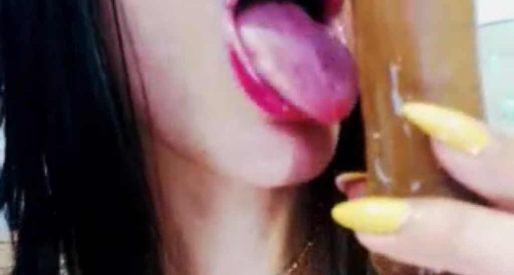 Mia_brooks video thumbnail