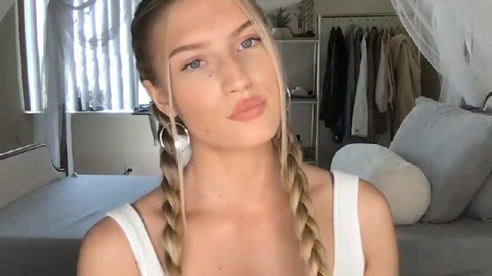 Thezabrina video thumbnail