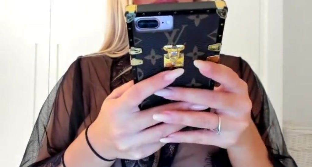 XMirrabbellaX video thumbnail